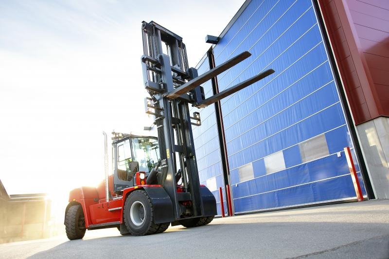 Forklift Crane Rental