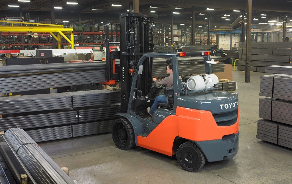 Forklift Services in Kuwait: Comprehensive Solutions for Your Business Needs